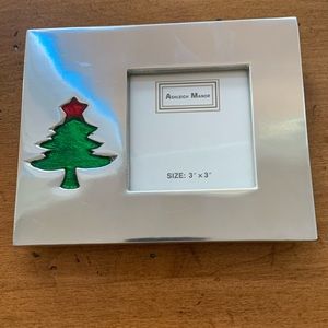 Ashleigh Manor Holliday Tree Themes Silver Metallic 3x3 Picture Frame